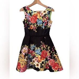 MOTIVE AND MORE FASHION fit and flare 50s-vibe floral dress with crinoline, XS